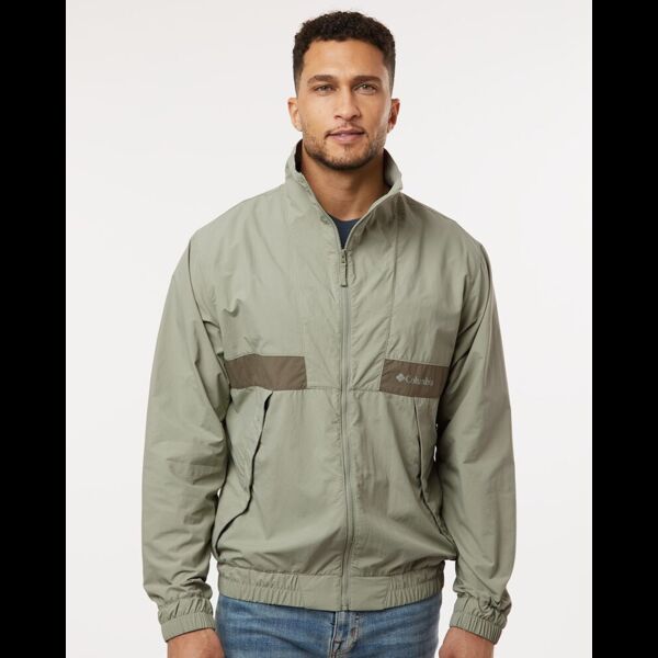 Men's Spire Valley™ Windbreaker Thumbnail